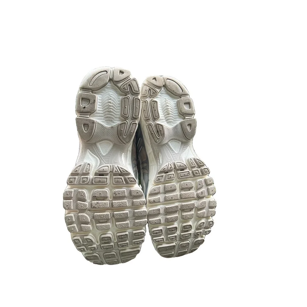 Nike V2K Run Premium Women Size 8 Light Bone Viotech Running shoes Low top